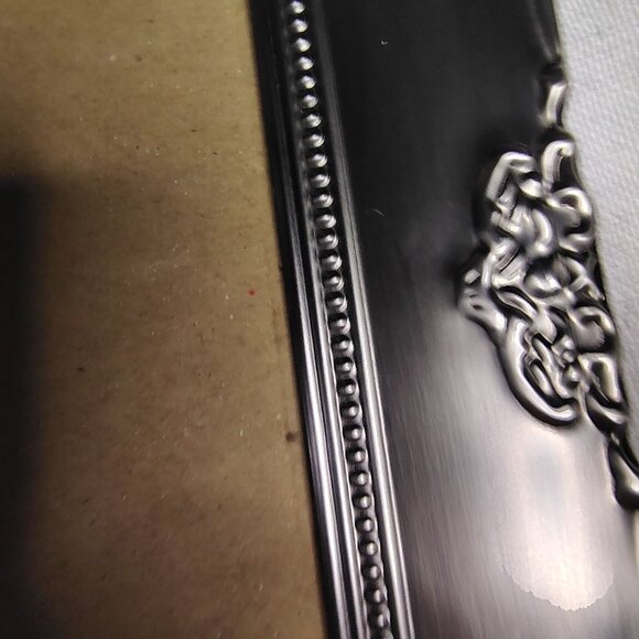 Metal Picture Frame 5x7 Ornate Silver Tone Vintage Style Brushed Finish Elegant - Picture 3 of 13